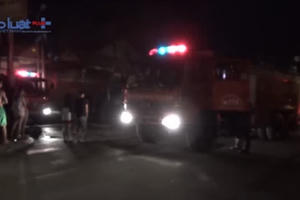 Bình Dương: Hỏa hoạn thiêu rụi quán cà phê lúc nửa đêm, cả gia đình may mắn thoát chết Bình Dương: Hỏa hoạn thiêu rụi quán cà phê lúc nửa đêm, cả gia đình may mắn thoát chết