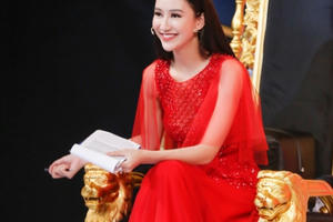 Hà Thu ghi điểm với vai trò host Duyên dáng Bolero 2018 Hà Thu ghi điểm với vai trò host Duyên dáng Bolero 2018