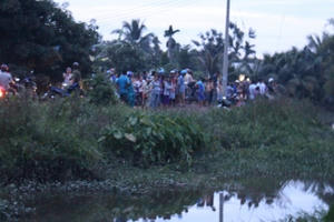 Bình Dương: Phát hiện xác người đàn ông dưới kênh sau 1 ngày mất tích