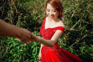 Bạn không biết được ai là mẹ chồng, ai là nàng dâu trong bức ảnh này đâu