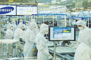 Tin kinh tế 7AM: Kim ngạch xuất khẩu tháng 10 sụt giảm vì... Samsung; Xăng dầu đồng loạt giảm giá