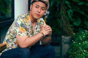 Akira Phan: 'Oằn lưng trả nợ 4 tỷ thay bạn, bạn gái cắt cổ tay đe doạ'