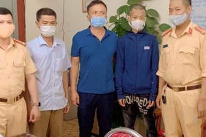 Nam thanh niên trộm xe máy của bố để đi bụi từ Thanh Hóa tới Sơn La thì bị CSGT "giữ lại"