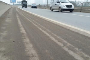 Hà Nội “đổ” tiền tỷ, Công ty vệ sinh vẫn thiếu trách nhiệm trên tuyến vành đai 3?