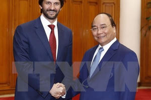 Thủ tướng tiếp Phó Thủ tướng kiêm Bộ trưởng Bộ Nội vụ Slovakia