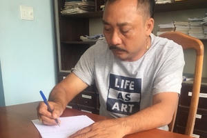 Bắt đàn em của trùm gỗ lậu Phượng “râu”