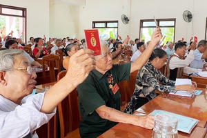 Chất lượng Cấp uỷ khóa mới: Dành "ghế" cho người trẻ có năng lực Chất lượng Cấp uỷ khóa mới: Dành "ghế" cho người trẻ có năng lực