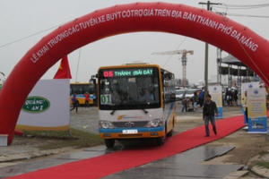 Sau đình công, tài xế, nhân viên xe bus Quảng An 1 trở lại làm việc