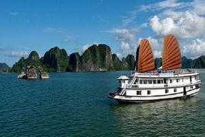 Mở cửa thăm quan Vịnh Hạ Long và một số địa điểm du lịch trên địa bàn tỉnh Quảng Ninh