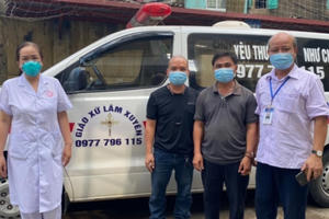 Xúc động câu chuyện 2 tài xế ở Nghệ An lái xe cứu thương đi chi viện Bắc Giang