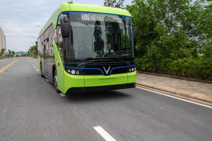 Xe buýt điện thay đổi diện mạo đô thị, tăng tốc du lịch