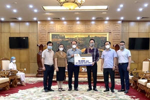 Tập đoàn Bách Việt trao tặng vật tư y tế giá trị gần 3 tỷ đồng ủng hộ Bắc Giang, Bắc Ninh