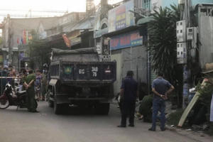 Tài xế xe ben dùng gậy đánh chết người sau mâu thuẫn ở Bình Dương ra đầu thú