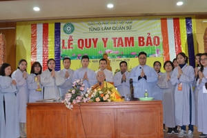Lễ Quy y Tam bảo cho hơn 500 Phật tử tại chùa Quán sứ Lễ Quy y Tam bảo cho hơn 500 Phật tử tại chùa Quán sứ