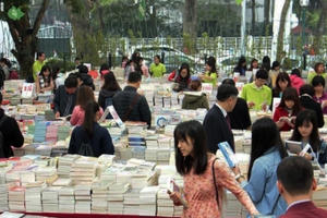 Giảm giá lên tới 50% cho độc giả đến "Hội sách Mùa Xuân 2016"