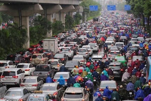 Cấm xe máy vào nội đô - Lời giải bất khả thi cho một bài toán khó?