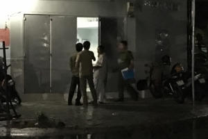 Bình Dương: Phát hiện người đàn ông treo cổ trước cửa phòng tắm