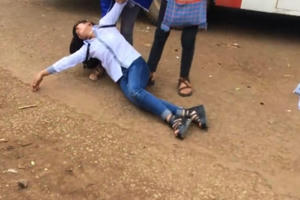 Sơn La: Nam sinh hung hãn đánh bạn gái bất tỉnh tại chỗ