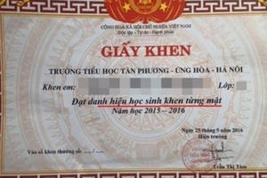 150 giấy khen ghi ‘Danh hiệu khen từng mặt’ đã bị thu hồi