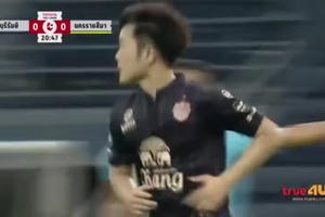 Video: Xuân Trường lập "siêu phẩm" trên đất Thái Lan