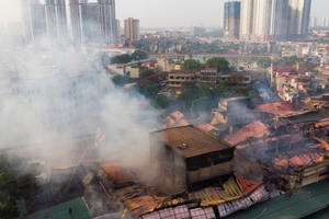 Người dân Hạ Đình yêu cầu Rạng Đông đền bù 1 tỷ đồng/1 lít máu nhiễm thuỷ ngân