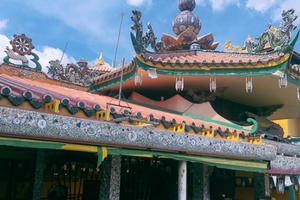 Ngôi chùa được gắn 30 tấn sành, sứ vỡ độc nhất Sài Gòn