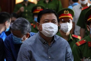 Ông Đinh La Thăng lĩnh án10 năm tù trong vụ cao tốc Trung Lương