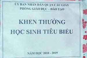 Trao thưởng thùng quà rỗng cho HS: Bệnh thành tích và sự không trung thực