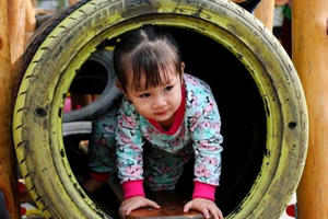 Hà Nội: Khánh thành sân chơi từ vật liệu tái chế tại Đông Anh