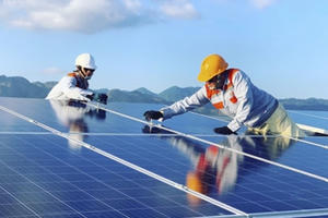 Vốn cho năng lượng tái tạo: Khó cho doanh nghiệp lẫn ngân hàng