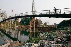 Thực hư về 10 "làng ung thư" có nguồn nước bị ô nhiễm nặng? Thực hư về 10 "làng ung thư" có nguồn nước bị ô nhiễm nặng?