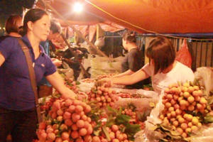 Tiêu dùng 72h: Vải thiều giá không hề rẻ