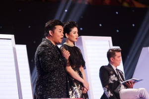 Thần tượng Bolero 2017 tập 9: Quang Lê, Mr.Đàm và Ngọc Sơn "gây khó" cho Lệ Quyên khi chọn cả hai "nàng thơ" Mai Hường - Ý Linh