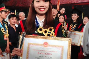 Sắp có cơ hội cho “thủ khoa Sư phạm ở nhà nuôi lợn, trồng rau”