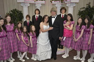 Phiên xử cặp vợ chồng “giam cầm” đàn con 13 đứa