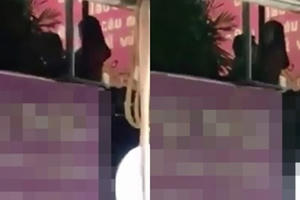 Lại xuất hiện hình ảnh đôi trai gái "mây mưa" trong quán trà sữa ở Hà Nội