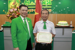 Khách đi taxi để quên 99 triệu đồng được tài xế Mai Linh hoàn trả