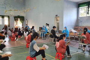 Nghệ An bắt đầu triển khai chiến dịch tiêm vắc xin Covid-19 cho học sinh