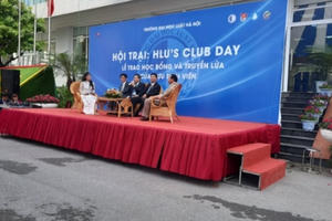 “HLU’s Club Day” - Hội trại kỉ niệm 40 năm thành lập Trường Đại học Luật Hà Nội “HLU’s Club Day” - Hội trại kỉ niệm 40 năm thành lập Trường Đại học Luật Hà Nội