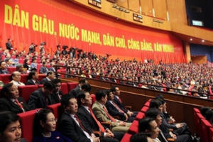 Để ý Đảng hợp lòng dân