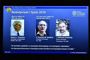 Người chiến thắng Nobel Vật Lý 2016 là ai?