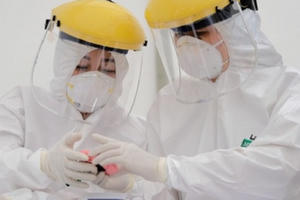 Bộ Y tế thông tin về 3 ca nghi mắc biến thể Omicron bay từ Việt Nam