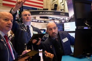 Lý giải nguyên nhân chứng khoán Mỹ bùng nổ dù triển vọng kinh tế còn mờ mịt