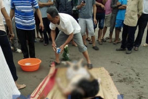 Vụ 3 nam sinh bị sóng biển cuốn trôi ở Nam Định: Đã tìm thấy thi thể cuối cùng