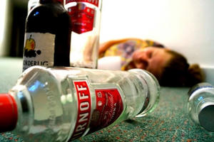 Cảnh báo ngộ độc rượu methanol