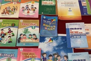 Khẩn trương hoàn tất lựa chọn sách giáo khoa lớp 1 Khẩn trương hoàn tất lựa chọn sách giáo khoa lớp 1