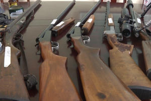 Lập kênh YouTube để quảng cáo, mua bán súng Lập kênh YouTube để quảng cáo, mua bán súng