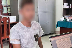 Dùng clip "nhạy cảm" khống chế, cưỡng dâm người yêu cũ