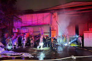 Cảnh sát kịp thời xử lý vụ cháy tại Cụm công nghiệp Từ Liêm