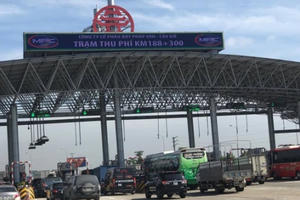 BOT Pháp Vân bị yêu cầu dừng thu phí: Có gian dối mới sợ minh bạch